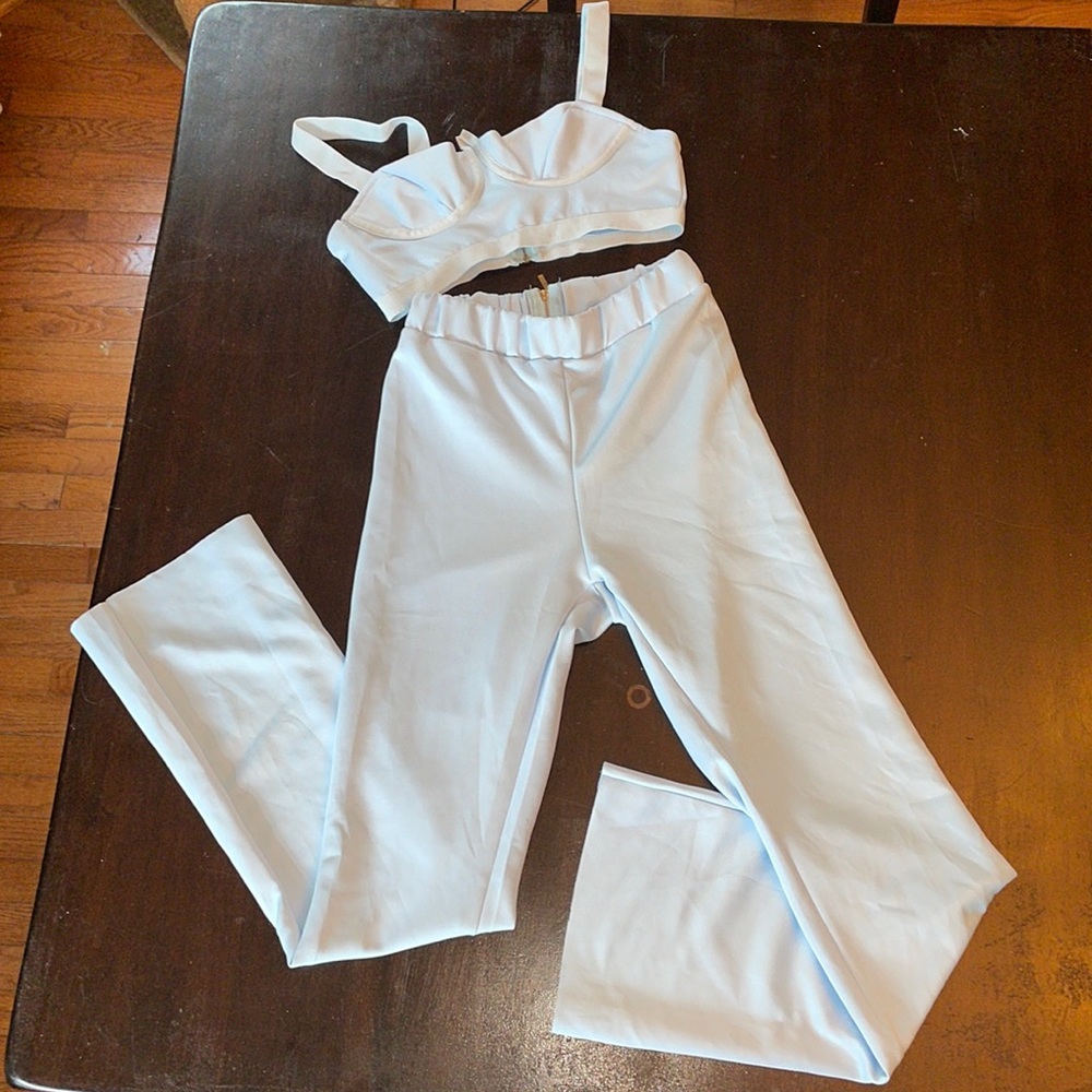 2 Piece Set - image 1